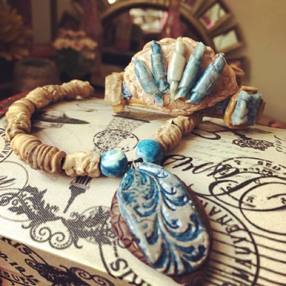 Handemade boho necklace & bracelet ( louvre Acc)